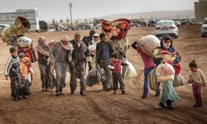 Syrian refugees entering Turkey recently.